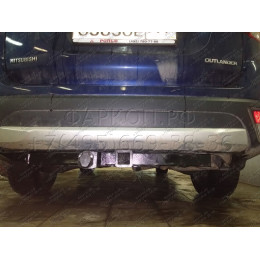 FA 0995-E Бизон Фаркоп на Mitsubishi Outlander 2012-2022 без подрезки бампера. Тип шара: E (легкосъемный шар под квадрат). Нагрузки: 3200/120 кг. Не комплектуется эл
