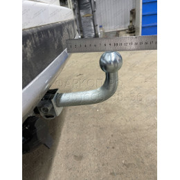 92506-A MOTODOR Фаркоп с оцинкованным шаром на Toyota RAV4 2013-2019. Необходима подрезка бампера. Тип шара: A. Нагрузки: 1500/75 кг, масса фаркопа 23 кг (без элект