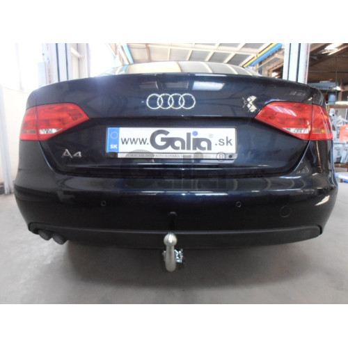 A047C GALIA Полностью оцинкованный фаркоп на Audi A4 B8 седан/универсал 2007-2015, Audi A4 Allroad 2009-2016, Audi A5 Sportback 2008-2016. Подрозетник убирается за бампер. Тип шара: C (горизонтальный съемный). Невидимый вырез бампера. Нагрузки: 2200/90 кг