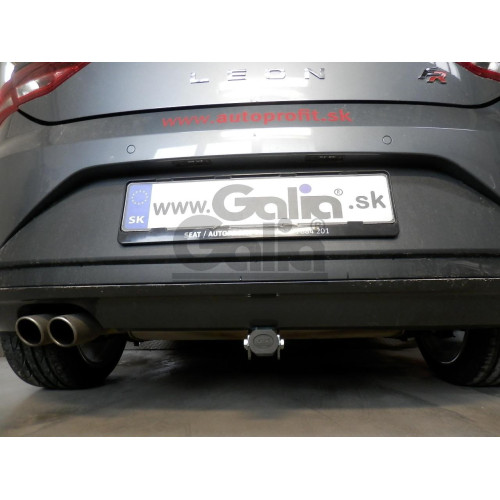 A048A GALIA Полностью оцинкованный фаркоп на Volkswagen Golf VII хетчбек 5 дверей 2013-2017, SEAT Leon хетчбек 5 дверей 2013-2017, Audi A3 хетчбек 3/5 дверей 2012-2020. Подрозетник убирается за бампер. Тип шара: A. Подрезка бампера. Нагрузки 2000/80 кг, м