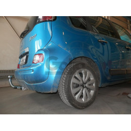 C059A GALIA Полностью оцинкованный фаркоп на Citroen C3 Picasso 2009-2017. Тип шара: A. Без выреза бампера. Нагрузки: 1400/75 кг, масса фаркопа 13,5 кг