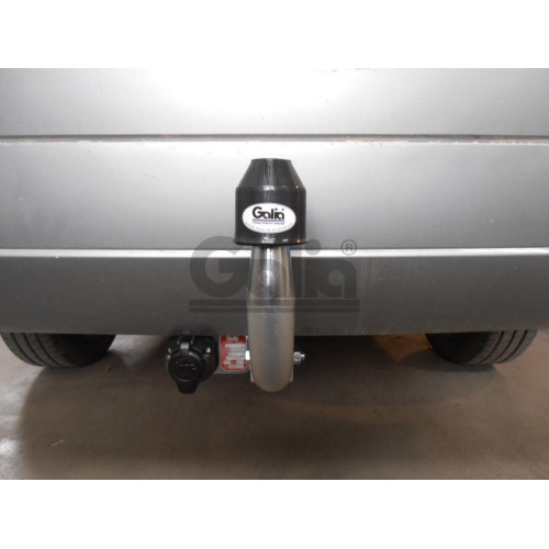 F049C GALIA Полностью оцинкованный фаркоп на Ford Focus I универсал 1998-2004. Тип шара: C (горизонтальный съемный). Установка без снятия и выреза бампера. Нагрузки: 1300/65 кг, масса фаркопа 17,77 кг