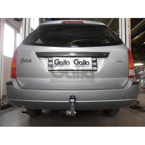 F049C GALIA Полностью оцинкованный фаркоп на Ford Focus I универсал 1998-2004. Тип шара: C (горизонтальный съемный). Установка без снятия и выреза бампера. Нагрузки: 1300/65 кг, масса фаркопа 17,77 кг