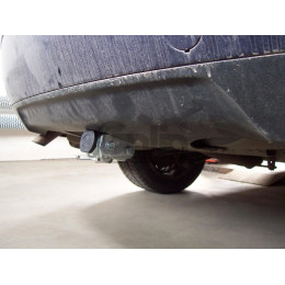 F097C GALIA Полностью оцинкованный фаркоп на Ford Mondeo седан/хетчбек 2000-2006. Подрозетник убирается за бампер. Тип шара: C (горизонтальный съемный). Не