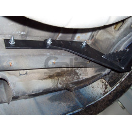 F102A GALIA Полностью оцинкованный фаркоп на Ford Mondeo универсал 1993-2006. Тип шара: A. Подрезка бампера. Нагрузки: 1800/75 кг, масса фаркопа 17,22 кг