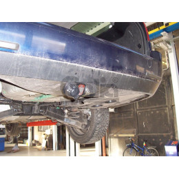 F102A GALIA Полностью оцинкованный фаркоп на Ford Mondeo универсал 1993-2006. Тип шара: A. Подрезка бампера. Нагрузки: 1800/75 кг, масса фаркопа 17,22 кг