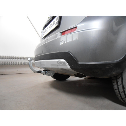 F109A GALIA Полностью оцинкованный фаркоп на Suzuki SX4 хетчбек 5 дверей 2006-2013 2WD/4WD, FIAT Sedici 2006-2014. Тип шара: A. Невидимый вырез бампера. Нагрузки: 1200/70 кг, масса фаркопа 17,32 кг