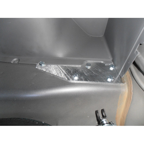 F109A GALIA Полностью оцинкованный фаркоп на Suzuki SX4 хетчбек 5 дверей 2006-2013 2WD/4WD, FIAT Sedici 2006-2014. Тип шара: A. Невидимый вырез бампера. Нагрузки: 1200/70 кг, масса фаркопа 17,32 кг