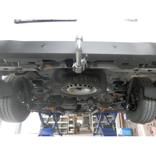 F140A GALIA Полностью оцинкованный фаркоп на Ford Tourneo Custom 2023-, Ford Transit Custom 2023-, VW Transporter T7 2024-. Тип шара: A. Установка без выреза бампера. Нагрузки: 2800/180 кг, масса фаркопа 21,92 кг