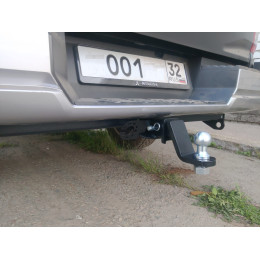 FA 0450-E Бизон Фаркоп на Mitsubishi L200 2023- без подрезки бампера. Тип шара: E (легкосъемный шар под квадрат). Нагрузки: 3300/160 кг. Не комплектуется электр