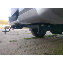 FA 0450-E Бизон Фаркоп на Mitsubishi L200 2023- без подрезки бампера. Тип шара: E (легкосъемный шар под квадрат). Нагрузки: 3300/160 кг. Не комплектуется электр