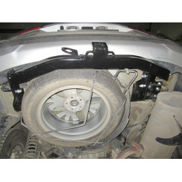 FA 0995-E Бизон Фаркоп на Mitsubishi Outlander 2012-2022 без подрезки бампера. Тип шара: E (легкосъемный шар под квадрат). Нагрузки: 3200/120 кг. Не комплектуется эл