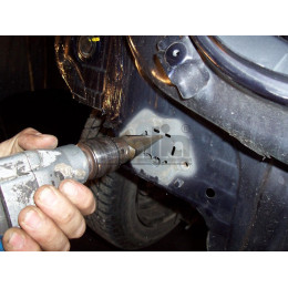 H079C GALIA Полностью оцинкованный фаркоп на Honda Jazz 2008-2014, Honda Fit 2008-2013. Тип шара: C (горизонтальный съемный). Невидимый вырез бампера. Нагрузки: 1100/82 