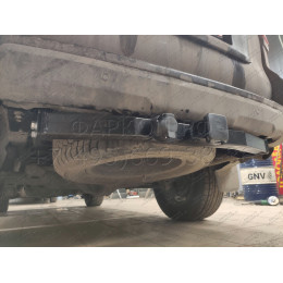 FA 1010-E Бизон Фаркоп на Toyota Highlander 1 XU20-40 2003-2010, Lexus RX 300/350/400 2003-2009 без подрезки бампера. Тип шара: E (легкосъемный шар под квадрат). Нагрузки: 3100/120 к