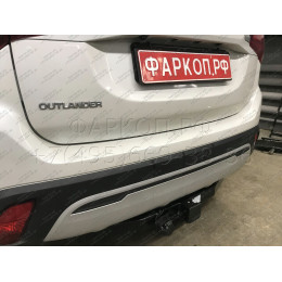 FA 0995-E Бизон Фаркоп на Mitsubishi Outlander 2012-2022 без подрезки бампера. Тип шара: E (легкосъемный шар под квадрат). Нагрузки: 3200/120 кг. Не комплектуется эл