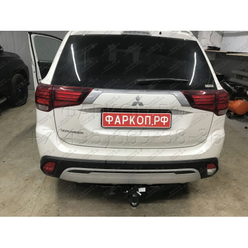 FA 0995-E Бизон Фаркоп на Mitsubishi Outlander 2012-2022 без подрезки бампера. Тип шара: E (легкосъемный шар под квадрат). Нагрузки: 3200/120 кг. Не комплектуется электрикой