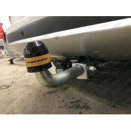 92506-A MOTODOR Фаркоп с оцинкованным шаром на Toyota RAV4 2013-2019. Необходима подрезка бампера. Тип шара: A. Нагрузки: 1500/75 кг, масса фаркопа 23 кг (без элект