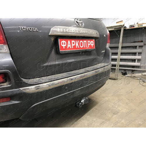 T068C GALIA Полностью оцинкованный фаркоп на Toyota Highlander 2010-2014. Тип шара: C (горизонтальный съемный). Требуется подрезка бампера. Нагрузки: 2500/120 кг, масса фаркопа 19,97 кг