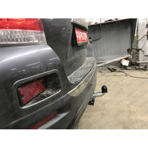 T068C GALIA Полностью оцинкованный фаркоп на Toyota Highlander 2010-2014. Тип шара: C (горизонтальный съемный). Требуется подрезка бампера. Нагрузки: 2500/120 кг, масса фаркопа 19,97 кг