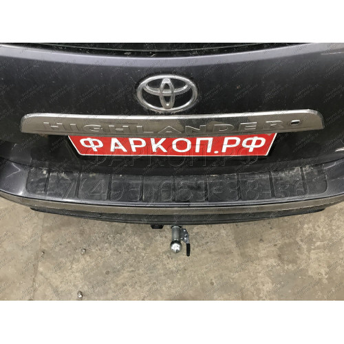 T068C GALIA Полностью оцинкованный фаркоп на Toyota Highlander 2010-2014. Тип шара: C (горизонтальный съемный). Требуется подрезка бампера. Нагрузки: 2500/120 кг, масса фаркопа 19,97 кг