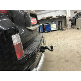 FA 0602-E(N) Бизон Фаркоп с хромированной накладкой на Toyota Land Cruiser Prado 150 2010-2023, Toyota Land Cruiser Prado 120 2002-2010 без подрезки бампера. Тип шара: E (легкосъемны