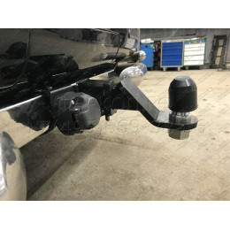 FA 0602-E(N) Бизон Фаркоп с хромированной накладкой на Toyota Land Cruiser Prado 150 2010-2023, Toyota Land Cruiser Prado 120 2002-2010 без подрезки бампера. Тип шара: E (легкосъемны