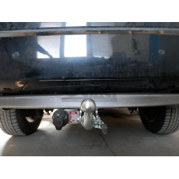 J009A GALIA Полностью оцинкованный фаркоп на Jeep Cherokee 2007-2013, Dodge Nitro 2007-2012. Тип шара: A. Установка без снятия и выреза бампера. Нагрузки: 3500/150 кг, масс