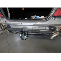 M104A GALIA Полностью оцинкованный фаркоп на Mercedes E-Class w211 седан 2002-2009. Подрозетник убирается за бампер. Тип шара: A. Без выреза бампера. Нагрузки: 22