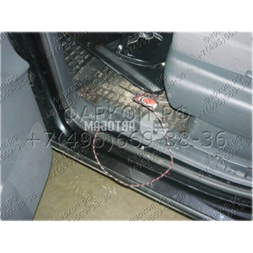 321736600001 WESTFALIA Фаркоп на Volkswagen Touareg 2002-2010, 2010-2018, Porsche Cayenne 2002-2010, 2010-2017. Быстросъемное вертикальное крепление шара на ключе. Нагрузки 3500/140 кг, масса фаркопа 34 кг