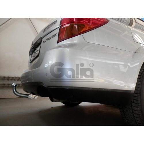 S076C GALIA Полностью оцинкованный фаркоп на Subaru Legacy универсал (BP), Subaru Outback 4WD 2004-2009. Тип шара: C (горизонтальный съемный). Невидимый вырез бампера. Нагрузки: 2000/85 кг, масса фаркопа 17,77 кг