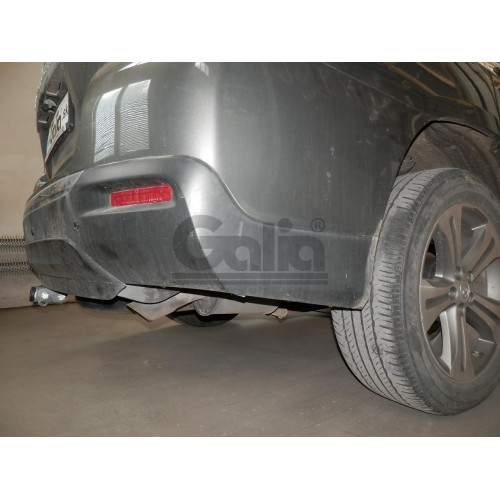 T068C GALIA Полностью оцинкованный фаркоп на Toyota Highlander 2010-2014. Тип шара: C (горизонтальный съемный). Требуется подрезка бампера. Нагрузки: 2500/120 кг, масса фаркопа 19,97 кг