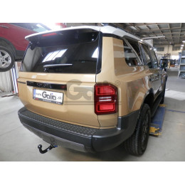 T081A GALIA Полностью оцинкованный фаркоп на Toyota Land Cruiser J250 2023-, Lexus GX J250 2023-. Подрозетник убирается за бампер. Тип шара: A. Невидимый вырез бампера. 