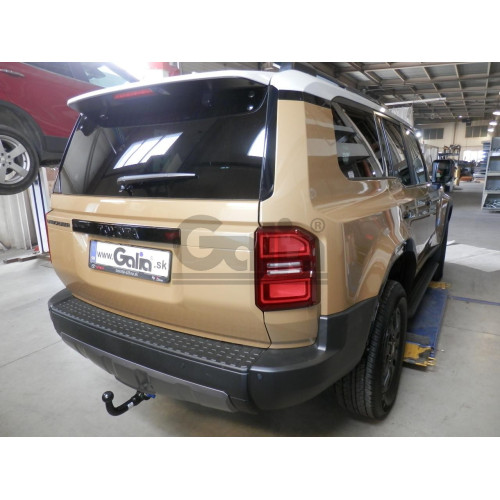 T081A GALIA Полностью оцинкованный фаркоп на Toyota Land Cruiser J250 2023-, Lexus GX J250 2023-. Подрозетник убирается за бампер. Тип шара: A. Невидимый вырез бампера. Нагрузки: 3500/120 кг, масса фаркопа 9,3 кг