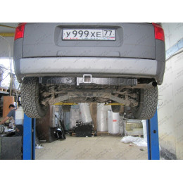 FA 0951-E Бизон Фаркоп на Honda Element 2003-2011 без подрезки бампера. Тип шара: E (легкосъемный шар под квадрат). Нагрузки: 2500/120 кг. Не комплектуется элект