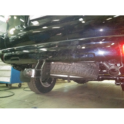 3011-E ORIS Фаркоп на Toyota Land Cruiser Prado 120 2002-2009, Toyota Land Cruiser Prado 150 2009-2023, Lexus GX470 2003-2009, Lexus GX460 2009-2023. Необходима подрезка бампера. Тип шара: E. Нагрузки: 2500/100 кг, масса фаркопа 11,5 кг (без электрики в к