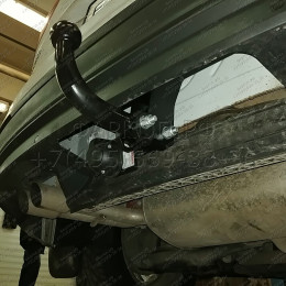 2155-A ORIS Фаркоп на Skoda Kodiaq 2017-2023, Volkswagen Tiguan II 2016-2024, Skoda Karoq 2017-, Seat Ateca 2016- без выреза в бампере. Тип шара: A. Нагрузки: 2530/100 кг, масса фаркопа 18 кг (без