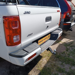 FA 0971-E Бизон Фаркоп на Toyota Hilux 2015-, JAC T6 2019-, JAC T8 2019-, JAC T8 Pro 2023-, Sollers ST6 2023-, Sollers ST8 2024- без подрезки бампера. Тип шара: E (легкосъемный шар под квадрат