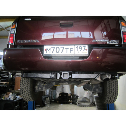 FA 0973-E Бизон Фаркоп на Honda Ridgeline 2005-2014 без подрезки бампера. Тип шара: E (легкосъемный шар под квадрат). Нагрузки: 3200/120 кг. Не комплектуется электрикой