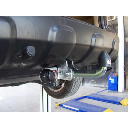 H074C GALIA Полностью оцинкованный фаркоп на Honda CR-V 2007-2012. Тип шара: C (горизонтальный съемный). Невидимый вырез бампера. Нагрузки: 2000/100 кг, масса ф