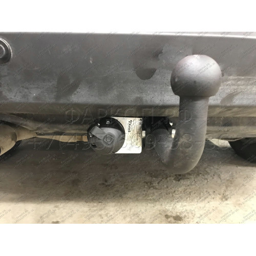 VW 35 AVTOS Фаркоп на Volkswagen Tiguan 2007-2016, Tiguan 2 2016-2024, Audi Q3 2011-2018. Необходима значительная подрезка бампера. Тип шара: A. Нагрузки: 2500/100 кг, масса фаркопа 15,5 кг (без электрики в комплекте)