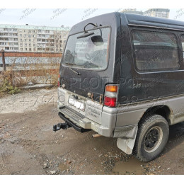 H.M16.E HALTY Фаркоп на Mitsubishi Delica 3 поколение 1986-1999 без подрезки бампера. Тип шара: E. Нагрузки: 750/75 кг, масса фаркопа 21,4 кг
