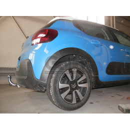 P042A GALIA Полностью оцинкованный фаркоп на Peugeot 208 хетчбек 2012-2019, Citroen C3 2016-. Подрозетник убирается за бампер. Тип шара: A. Невидимый вырез бампера