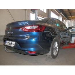 R100A GALIA Полностью оцинкованный фаркоп на Renault Megane GrandCoupe седан 2016-. Подрозетник убирается за бампер. Тип шара: A. Невидимый вырез бампера. Нагру