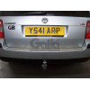 S088C GALIA Полностью оцинкованный фаркоп на Skoda Superb I 2002-2008, Volkswagen Passat B5 седан/универсал 1996-2005. Выхлопная труба с левой стороны. Подрозетник убирается за бампер. Тип шара: C (горизонтальный съемный). Невидимый вырез бампера. Нагрузк
