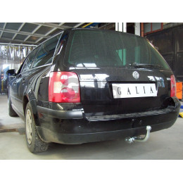 S088C GALIA Полностью оцинкованный фаркоп на Skoda Superb I 2002-2008, Volkswagen Passat B5 седан/универсал 1996-2005. Выхлопная труба с левой стороны. Подрозетник убира