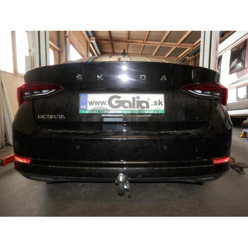 S105V GALIA Полностью оцинкованный фаркоп на Skoda Octavia III седан/универсал 2013-2020, Octavia IV седан/универсал 2020-, включая 4x4, включая Scout, Volkswagen Golf VII Sportsvan рестайлинг 2018-2020, Volkswagen T-Roc 2017-. Тип шара: AV (вертикальное 