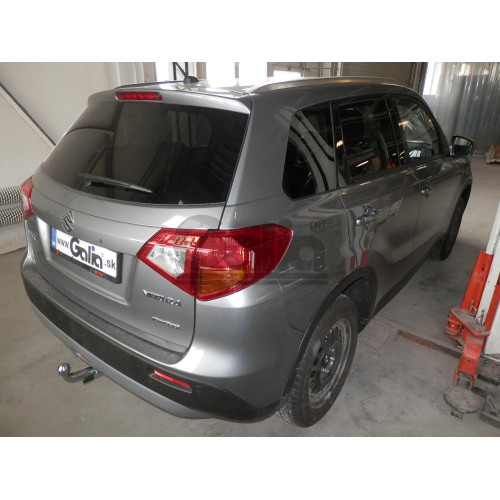 S112V GALIA Полностью оцинкованный фаркоп на Suzuki Vitara 2015-2018, 2018-, Suzuki SX4 S-Cross 2013-2021, 2021- 2WD/4WD. Тип шара: AV (вертикальное быстросъемное крепление шара на ключе), установленный крюк закрывает противотуманный фонарь. Невидимый выр