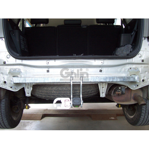 T053C GALIA Полностью оцинкованный фаркоп на Toyota Corolla Verso 2004-2009. Тип шара: C (горизонтальный съемный). Требуется подрезка бампера. Нагрузки: 1400/60 кг, масса фаркопа 16,36 кг