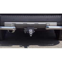 TCU00423 ТСС Фаркоп на Toyota Land Cruiser Prado 250 2023-. Требуется подрезка накладки. Тип шара: E (шаровый узел под американский квадрат). Нагрузки: 2000/100 кг