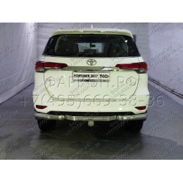 TCU00097 ТСС Фаркоп на Toyota Fortuner 2017- с накладкой с надписью Fortuner. Подрезка ушка крепления бампера. Тип шара: E (шаровый узел под американский квадр
